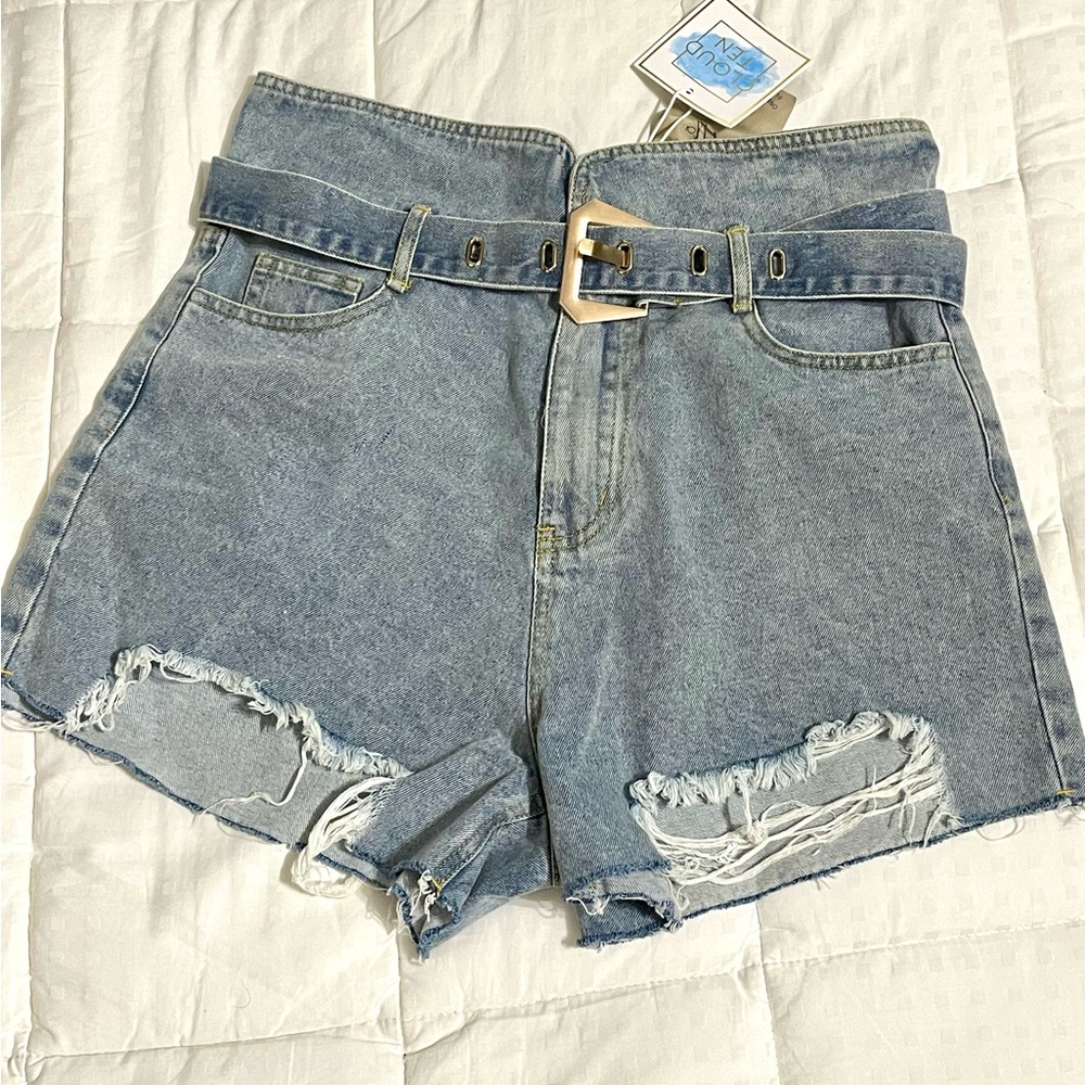 CLOUD TEN brand high waisted shorts- sz Medium NWT